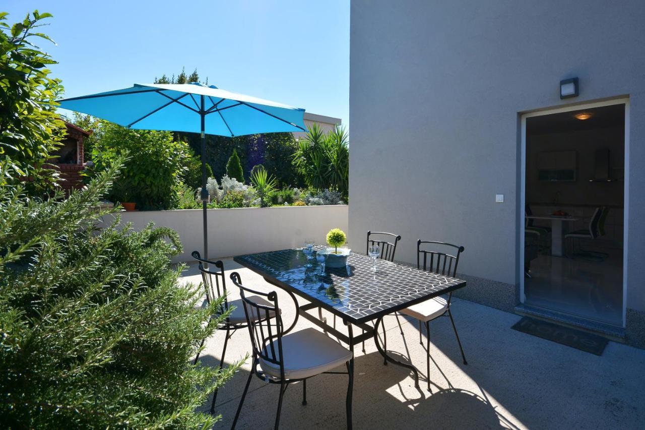 Seas The Day Apartments Podstrana Luaran gambar