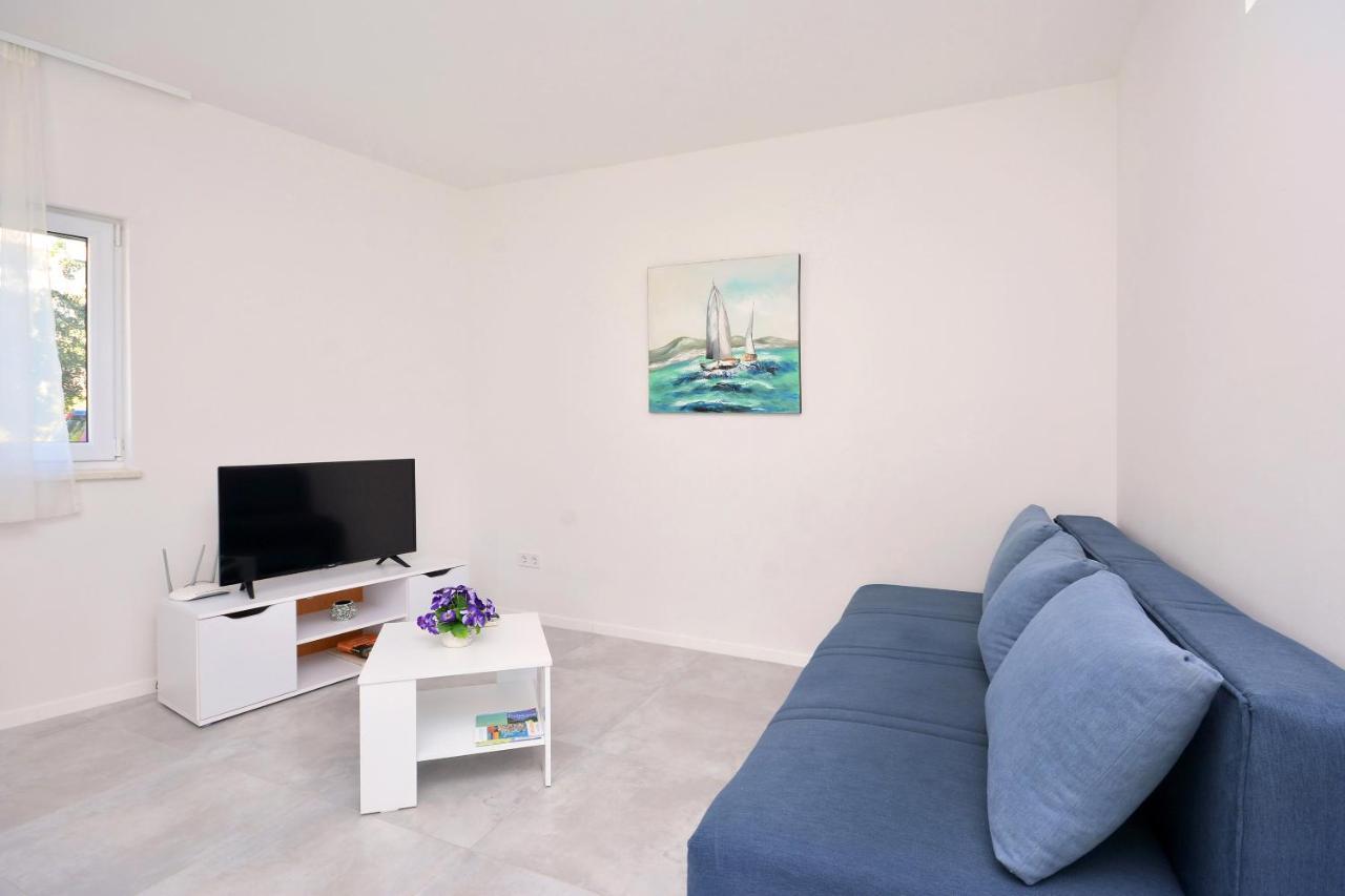 Seas The Day Apartments Podstrana Luaran gambar