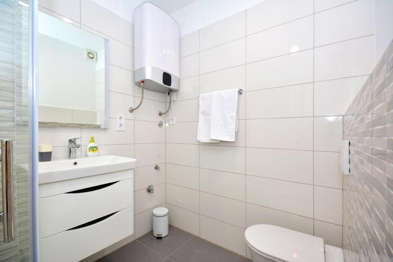 Seas The Day Apartments Podstrana Luaran gambar