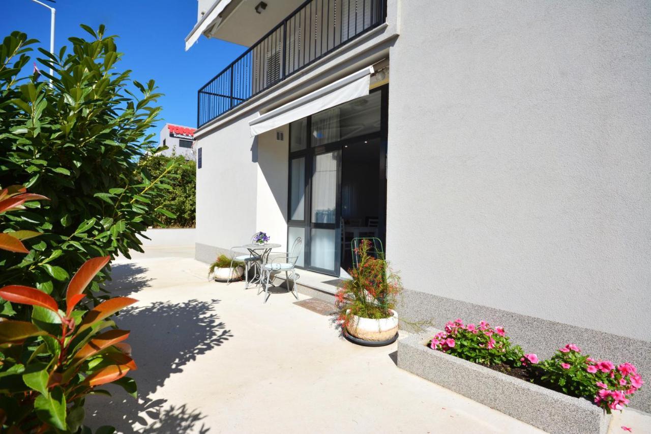 Seas The Day Apartments Podstrana Luaran gambar